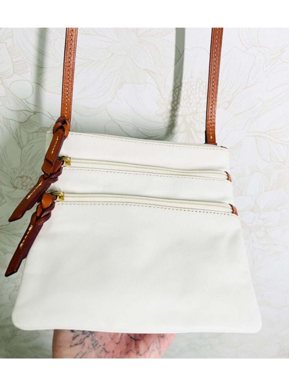 White Crossbody Bag With Braided Leather Straps & Red Interior -Adjustable Strap - Picture 13 of 16